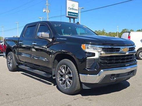 Used 2022 Chevrolet Silverado 1500 LT w/ Leather Package image 1