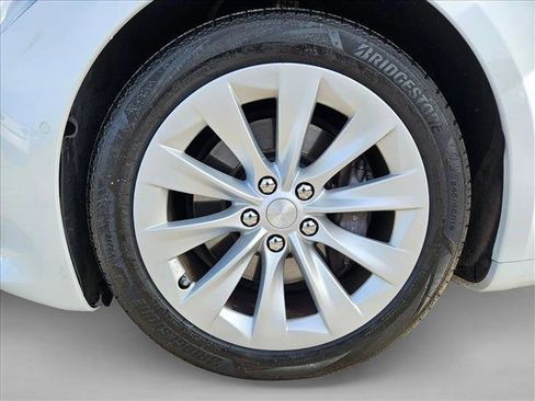 Used 2017 Tesla Model S 90D image 19