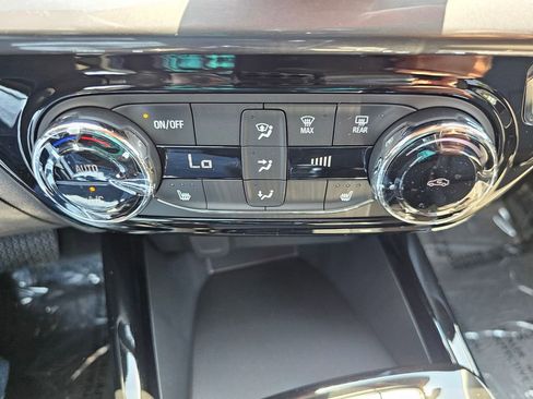 New 2026 Chevrolet Trax ACTIV w/ Driver Confidence Package FWD image 23