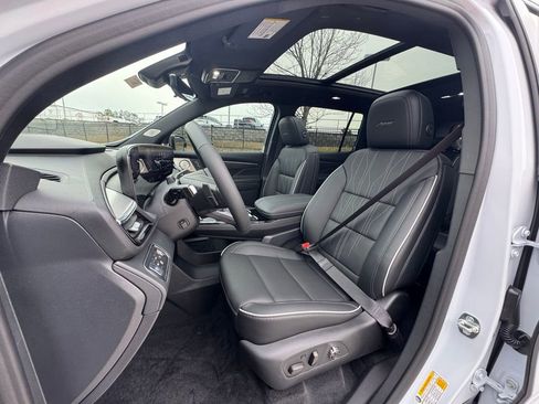 New 2026 Buick Enclave Avenir w/ Super Cruise Package image 5