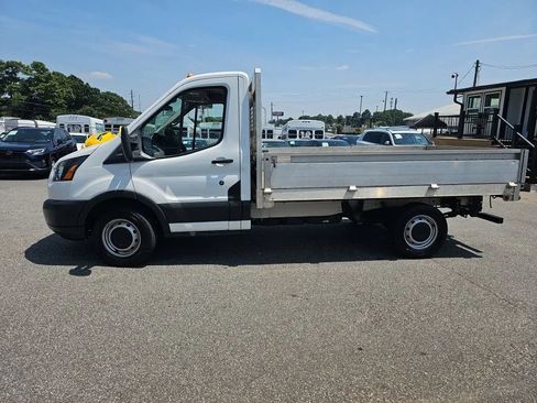 Used 2018 Ford Transit 250 138 RWD image 5