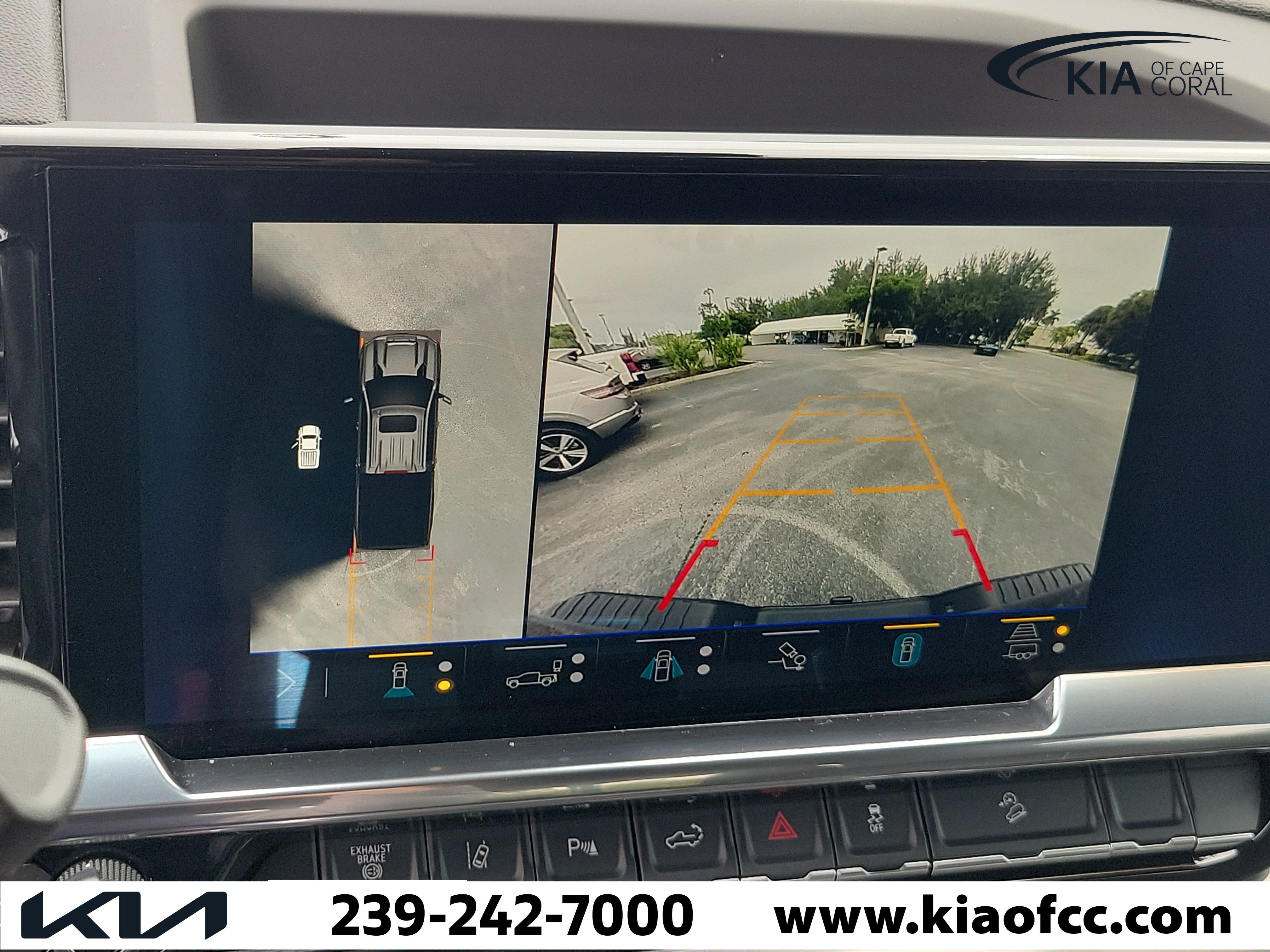 Used 2025 Chevrolet Silverado 2500 High Country w/ Midnight Edition AWD/4WD image 26