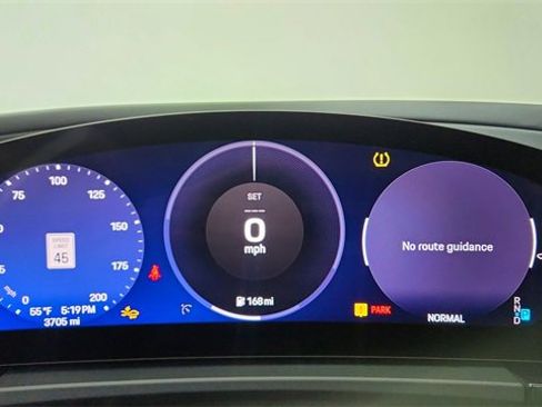 Used 2025 Porsche Macan 4S Electric image 38