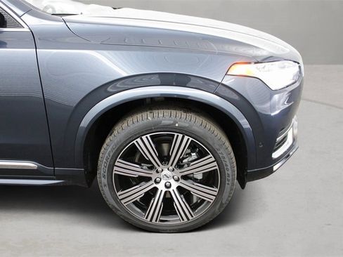 New 2025 Volvo XC90 B6 Plus w/ Protection Package Premier image 10
