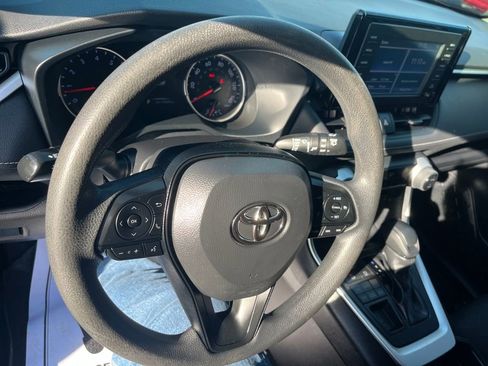 Used 2019 Toyota RAV4 XLE image 11