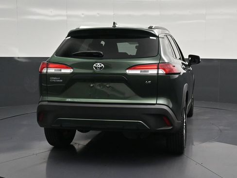 Used 2022 Toyota Corolla Cross LE FWD image 2