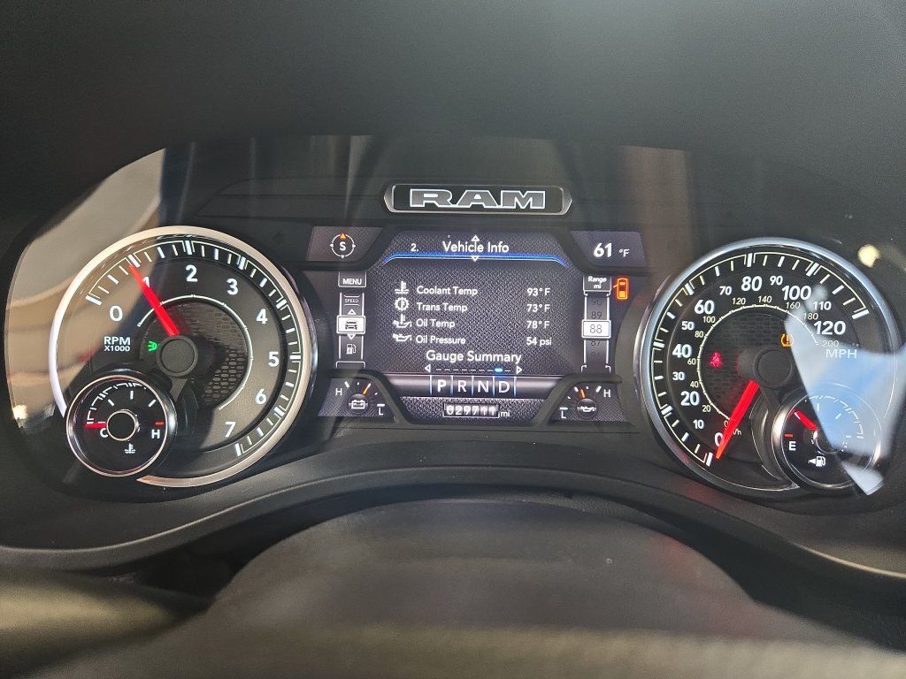 Used 2023 RAM 1500 Laramie AWD/4WD image 22