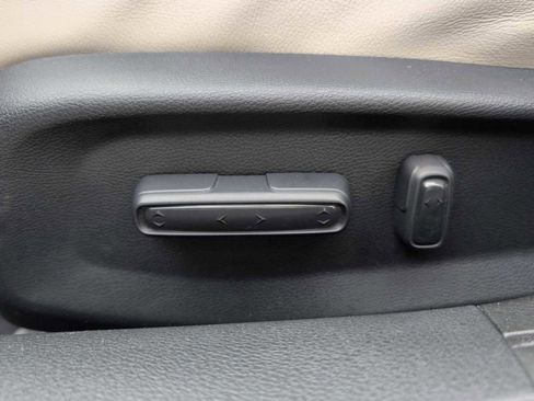 Used 2019 Honda Insight Touring image 17