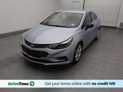Used 2017 Chevrolet Cruze Premier FWD image 1