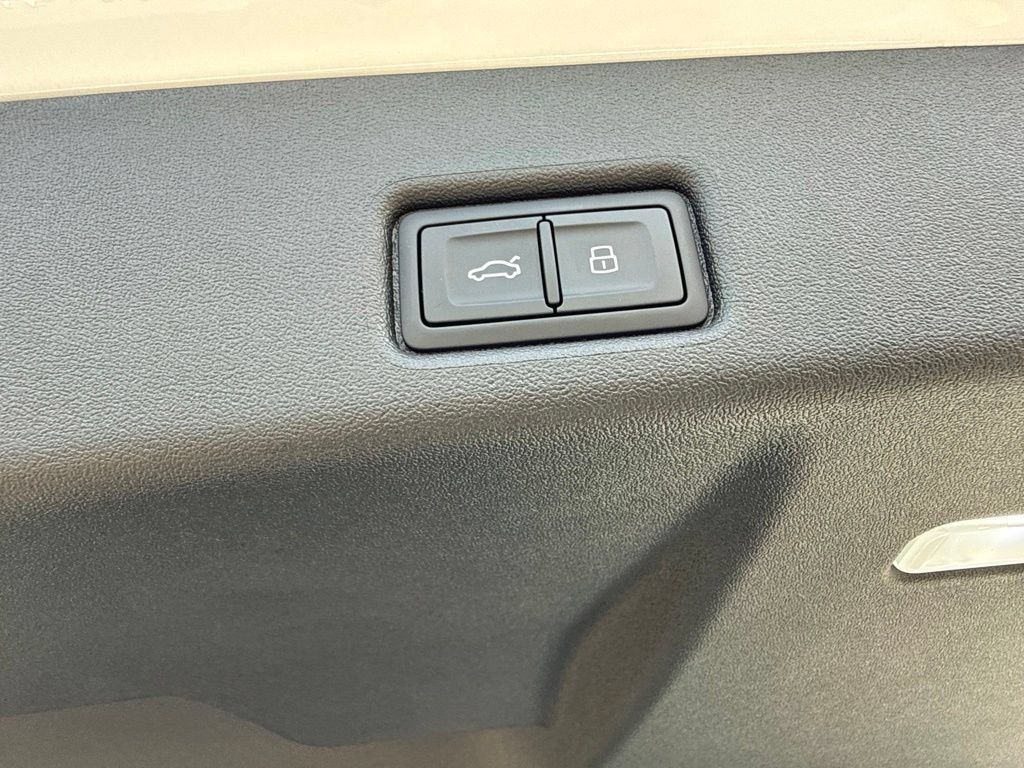 New 2026 Audi Q5 Premium AWD/4WD image 19