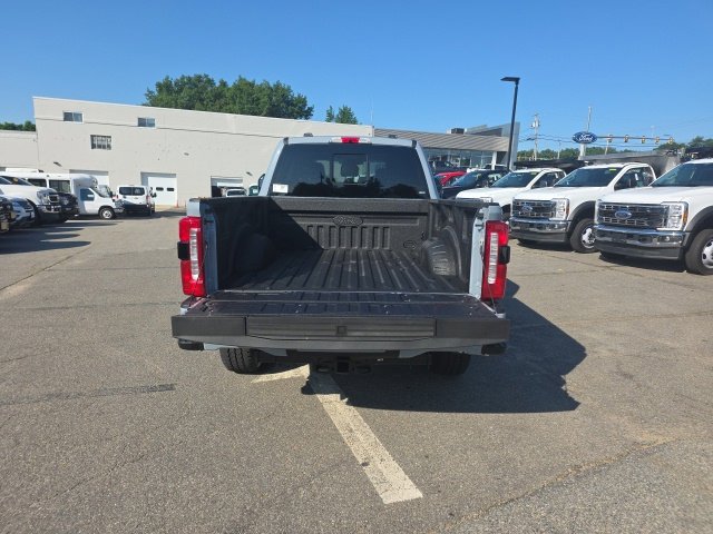 New 2026 Ford F350 Lariat w/ Black Appearance Package AWD/4WD image 4