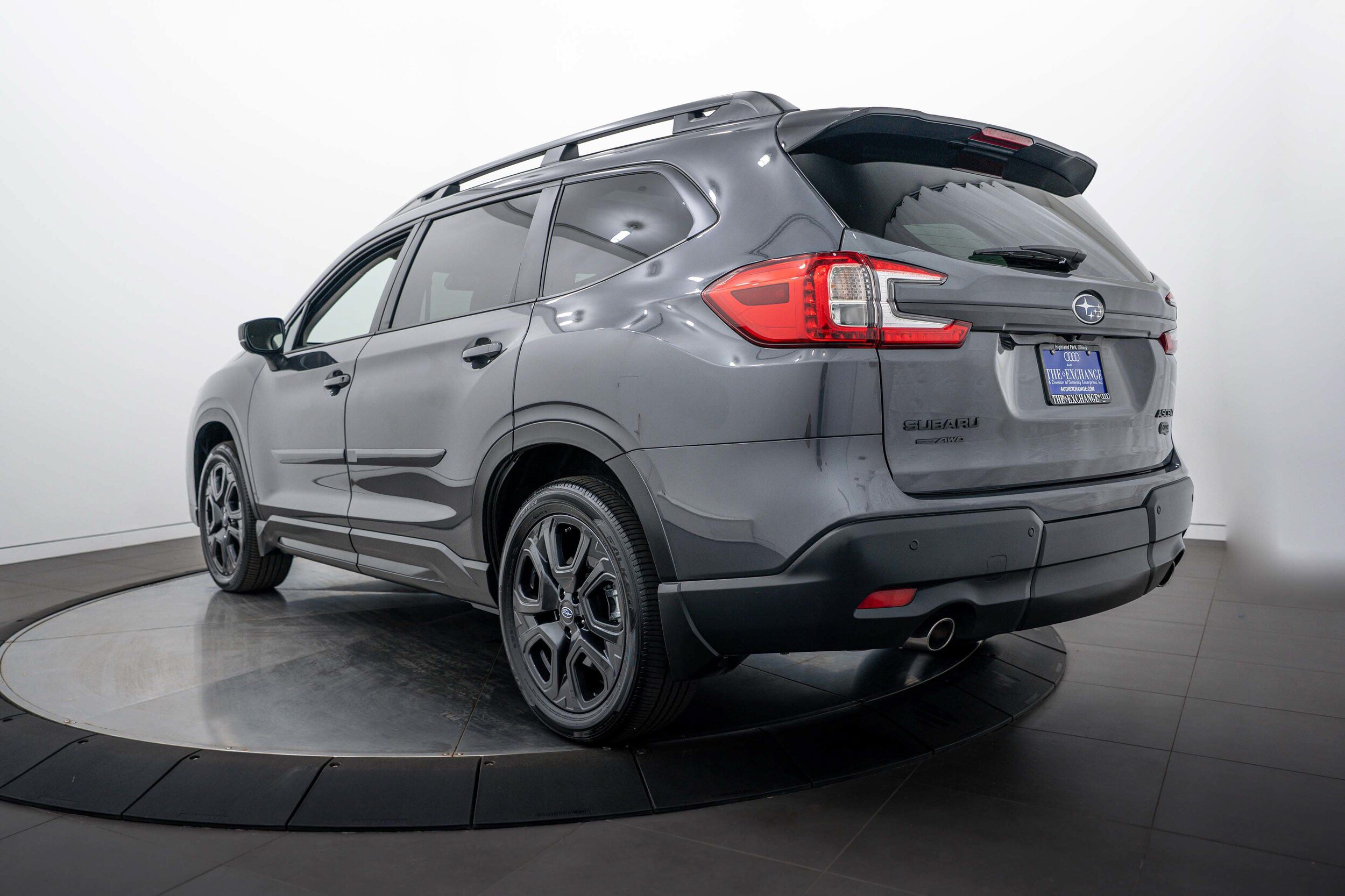 Used 2025 Subaru Ascent Bronze Edition AWD/4WD image 5