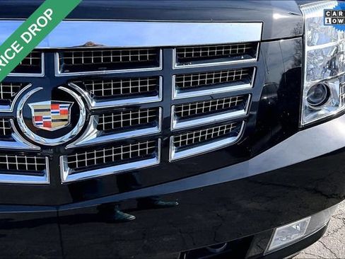 Used 2013 Cadillac Escalade EXT Premium AWD/4WD image 26