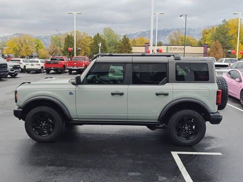 Used 2024 Ford Bronco Black Diamond image 4