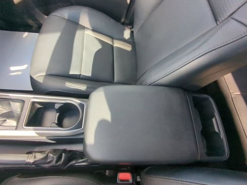 Used 2022 Toyota Tacoma Limited AWD/4WD image 22