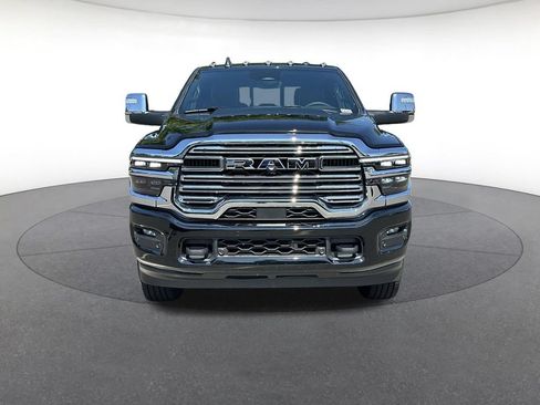 Certified 2025 RAM 2500 Laramie AWD/4WD image 9