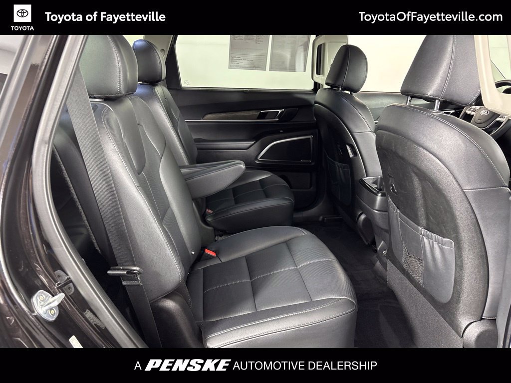 Used 2020 Kia Telluride SX w/ Towing Package FWD image 17