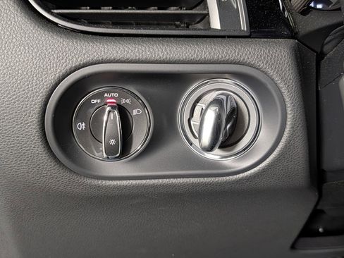 New 2026 Porsche Macan image 34