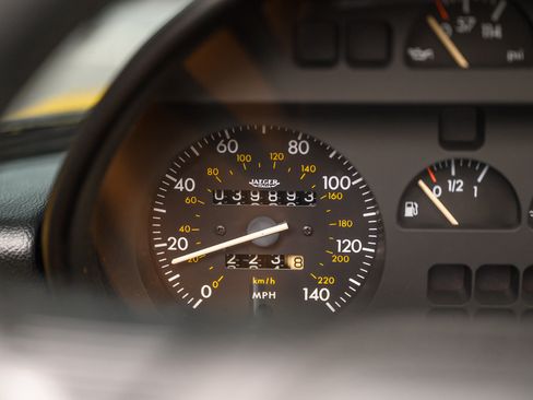 Used 1992 Alfa Romeo Spider Veloce image 28