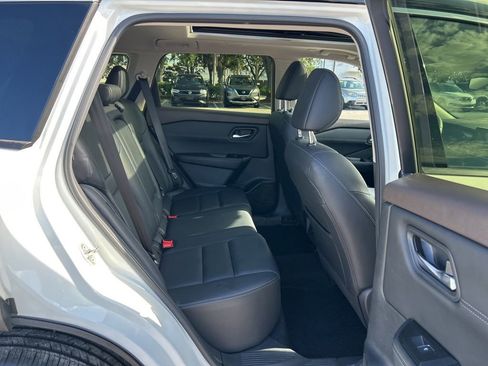 Certified 2023 Nissan Rogue SL FWD image 47