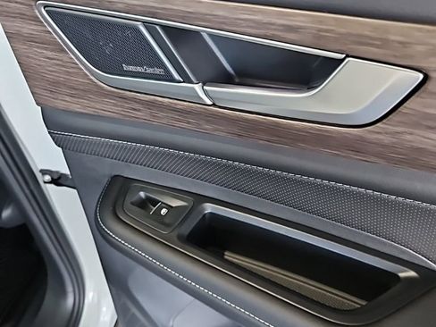 New 2026 Volkswagen Atlas SEL Premium R-Line image 16