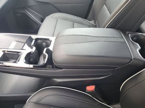 Used 2025 Buick Enclave Preferred image 22