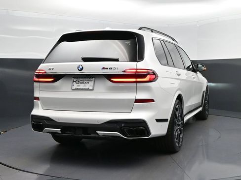 New 2026 BMW X7 M60i image 7