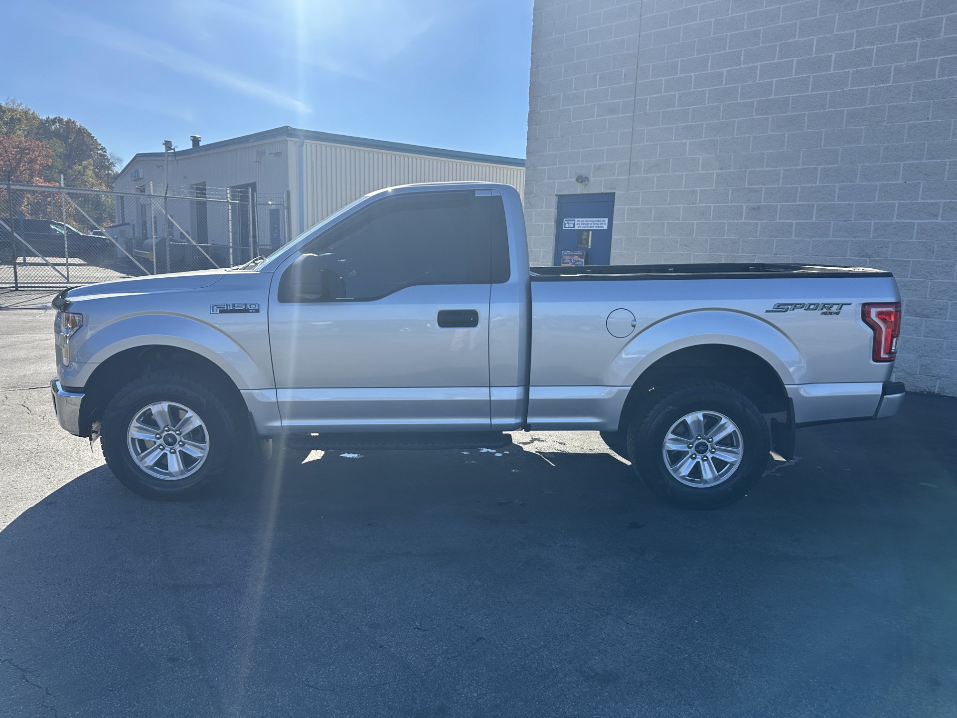 Used 2016 Ford F150 XL w/ Equipment Group 101A Mid AWD/4WD image 4