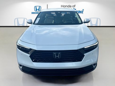 Certified 2023 Honda Accord Touring image 2