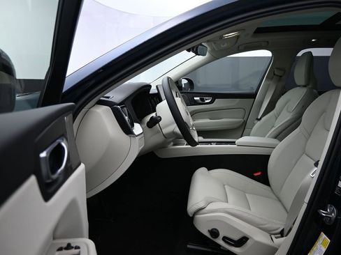 New 2026 Volvo XC60 B5 Ultra w/ Protection Package Premier image 11