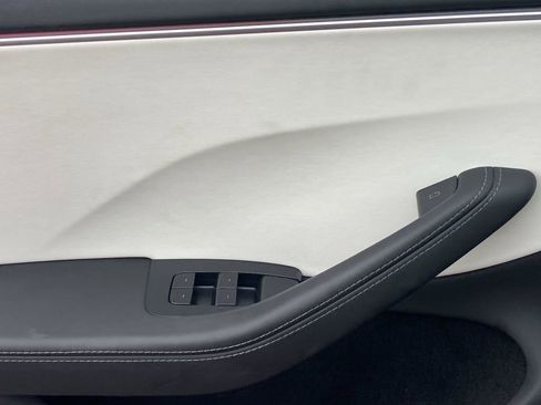 Used 2025 Tesla Model 3 Performance AWD/4WD image 17