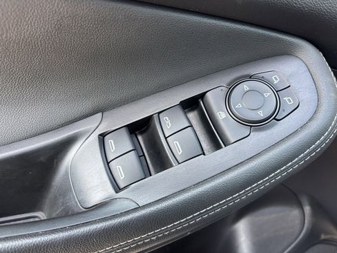 Used 2025 Buick Encore GX Preferred image 17