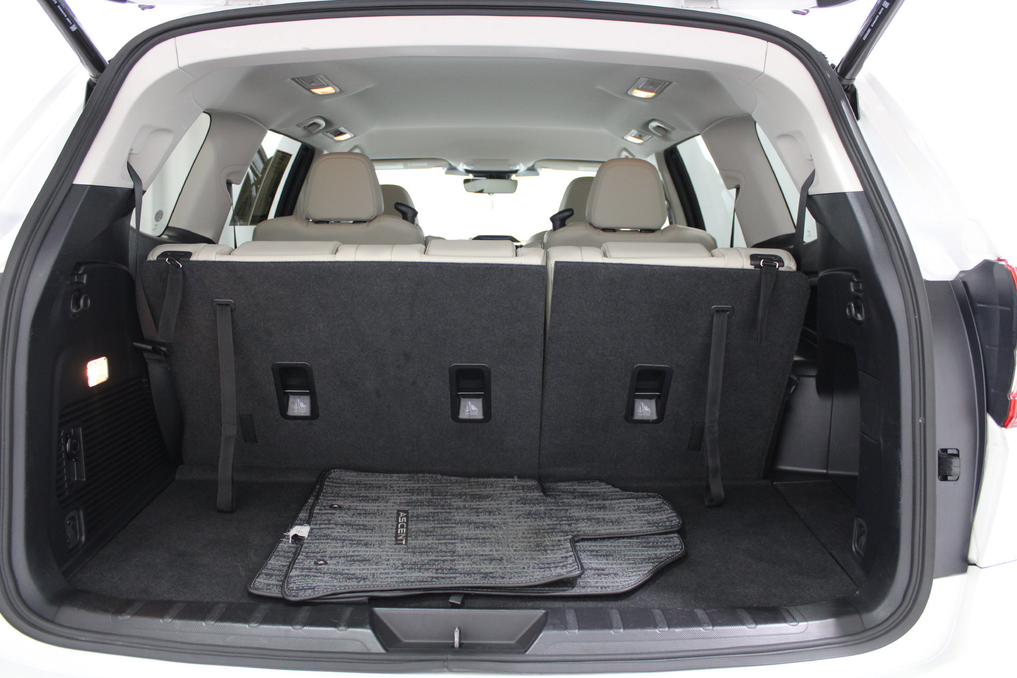 Used 2023 Subaru Ascent Limited AWD/4WD image 21