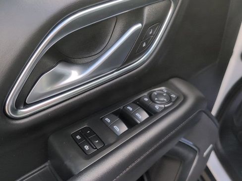 Used 2022 Chevrolet Tahoe LT w/ LT Signature Plus Package image 20