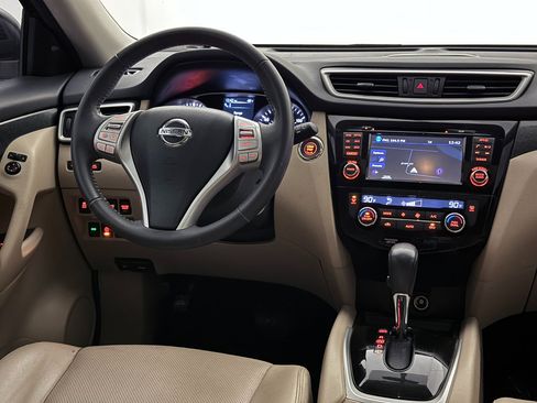 Used 2016 Nissan Rogue SL w/ SL Premium Package image 30