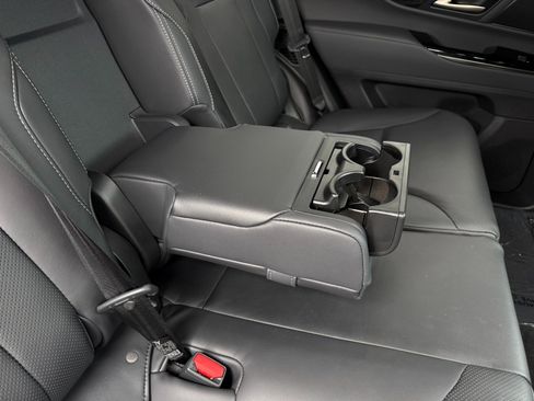 Used 2023 Lexus LX 600 4WD w/ Luxury Package image 26