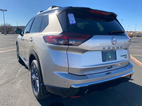 New 2026 Nissan Rogue Platinum w/ Platinum Premium Package image 4