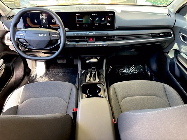 Used 2025 Kia K4 FWD image 22