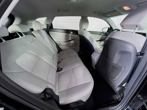 Used 2020 Hyundai Tucson Value w/ Winter Weather Package image 26