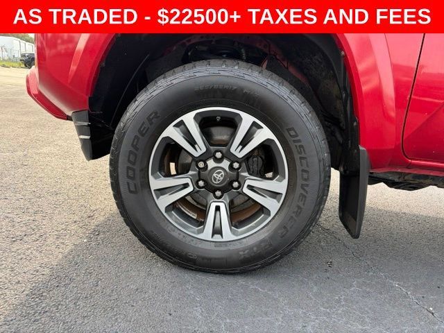 Used 2016 Toyota Tacoma TRD Sport w/ Towing Package AWD/4WD image 9