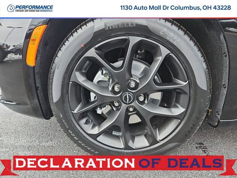 New 2026 Chrysler Pacifica Select image 9