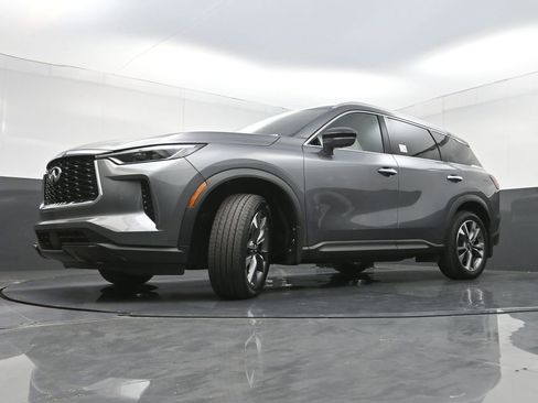 Used 2023 INFINITI QX60 Luxe w/ Cargo Package FWD image 30