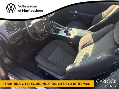 Used 2019 Dodge Challenger SXT RWD image 4