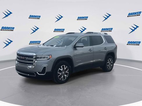 Used 2023 GMC Acadia SLE w/ Driver Convenience Package image 4