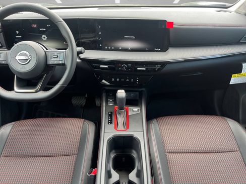 New 2026 Nissan Kicks SR w/ Interior Electronics Package FWD image 4