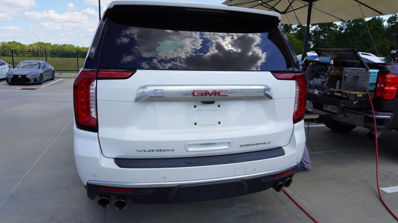 Used 2021 GMC Yukon XL Denali w/ Denali Premium Package RWD image 5