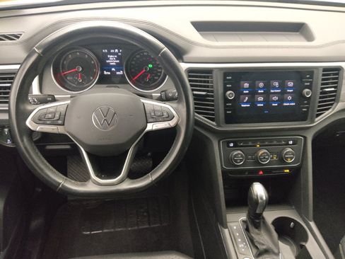 Used 2020 Volkswagen Atlas Cross Sport SE FWD image 22