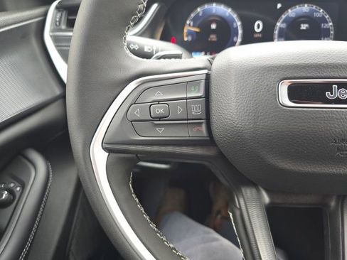 New 2026 Jeep Grand Cherokee L Laredo image 13