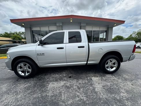 Used 2018 RAM 1500 Express w/ Express Value Package AWD/4WD image 9