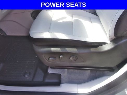 Used 2025 GMC Acadia Denali w/ Super Cruise Package AWD/4WD image 9